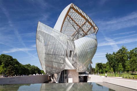lv museum paris